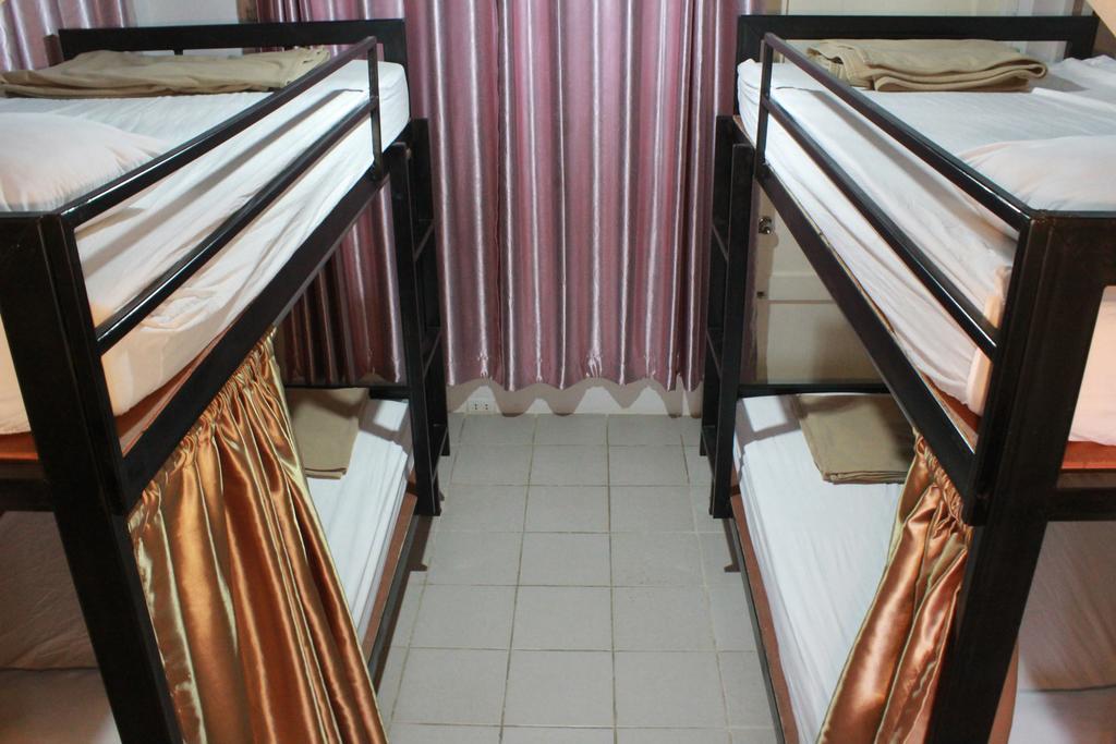 Baan Park Raak Backpacker Hostel Chiang Mai Bagian luar foto